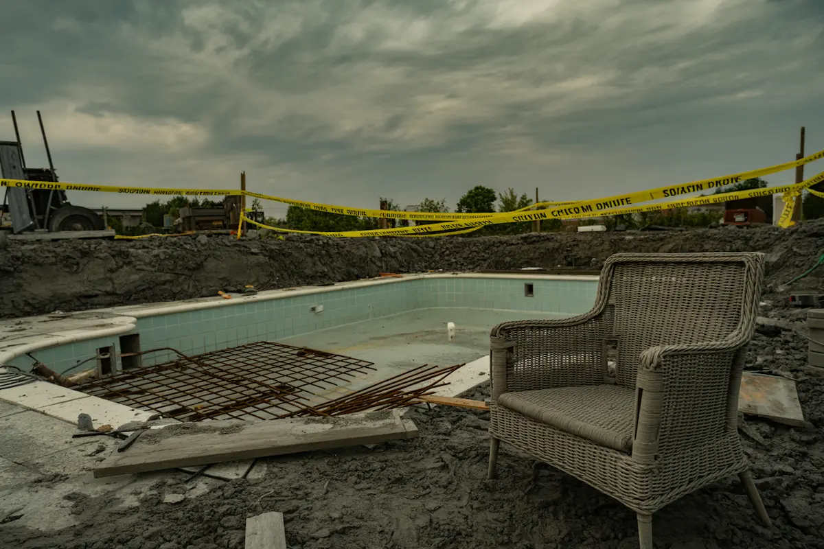 Hidden costs of hiring the wrong swimming pool contractor